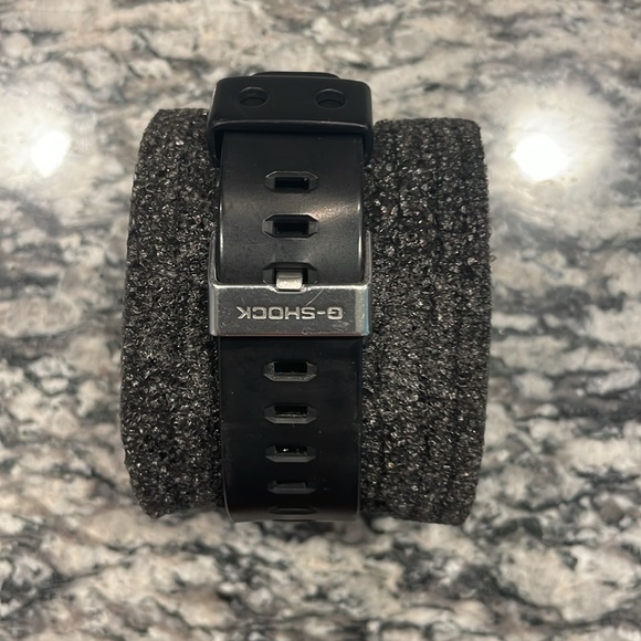 Casio G-Shock 5255 150 GA-150 - Picture 4 of 6